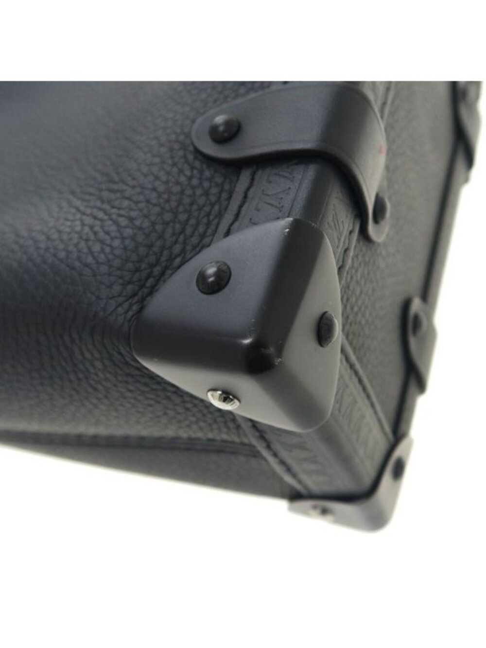 Louis Vuitton Gray Necklace Side Trunk MM - Picture 4 of 9